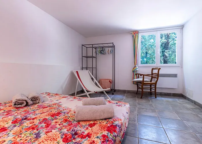 Casa Bavitoli Rdc - Avec Jardin アパート